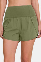 Pantalones cortos deportivos de cintura alta con cremallera y bolsillo trasero de Zenana