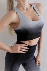 Conjunto de sujetador y leggings deportivos con degradado