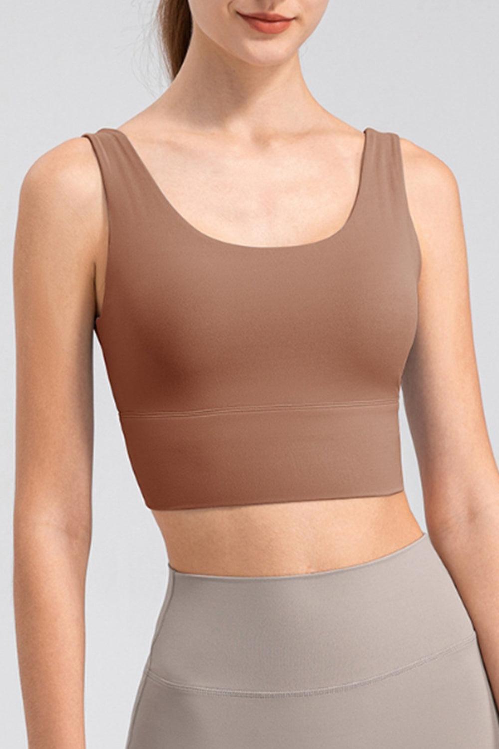 Camiseta deportiva con escote redondo y tirantes anchos
