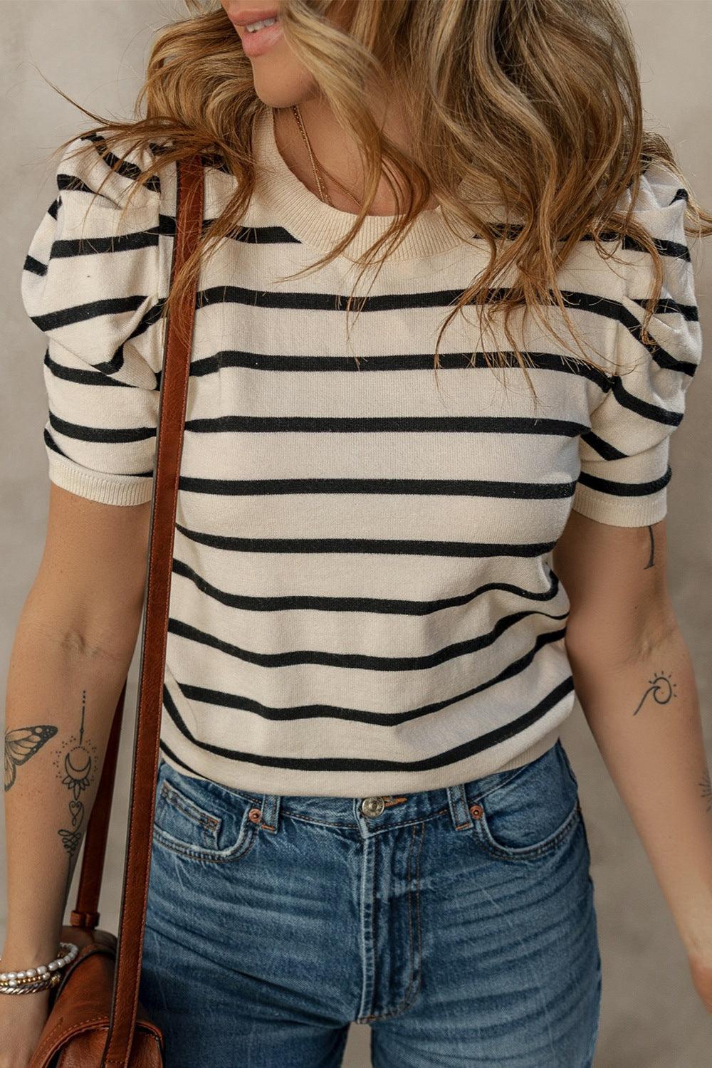 Blusa de punto con cuello redondo y mangas abullonadas a rayas