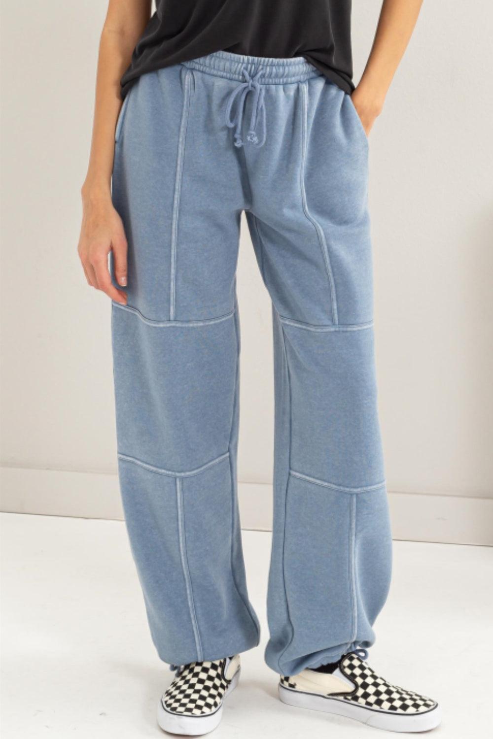 Pantalones deportivos con cordón y diseño cosido HYFVE