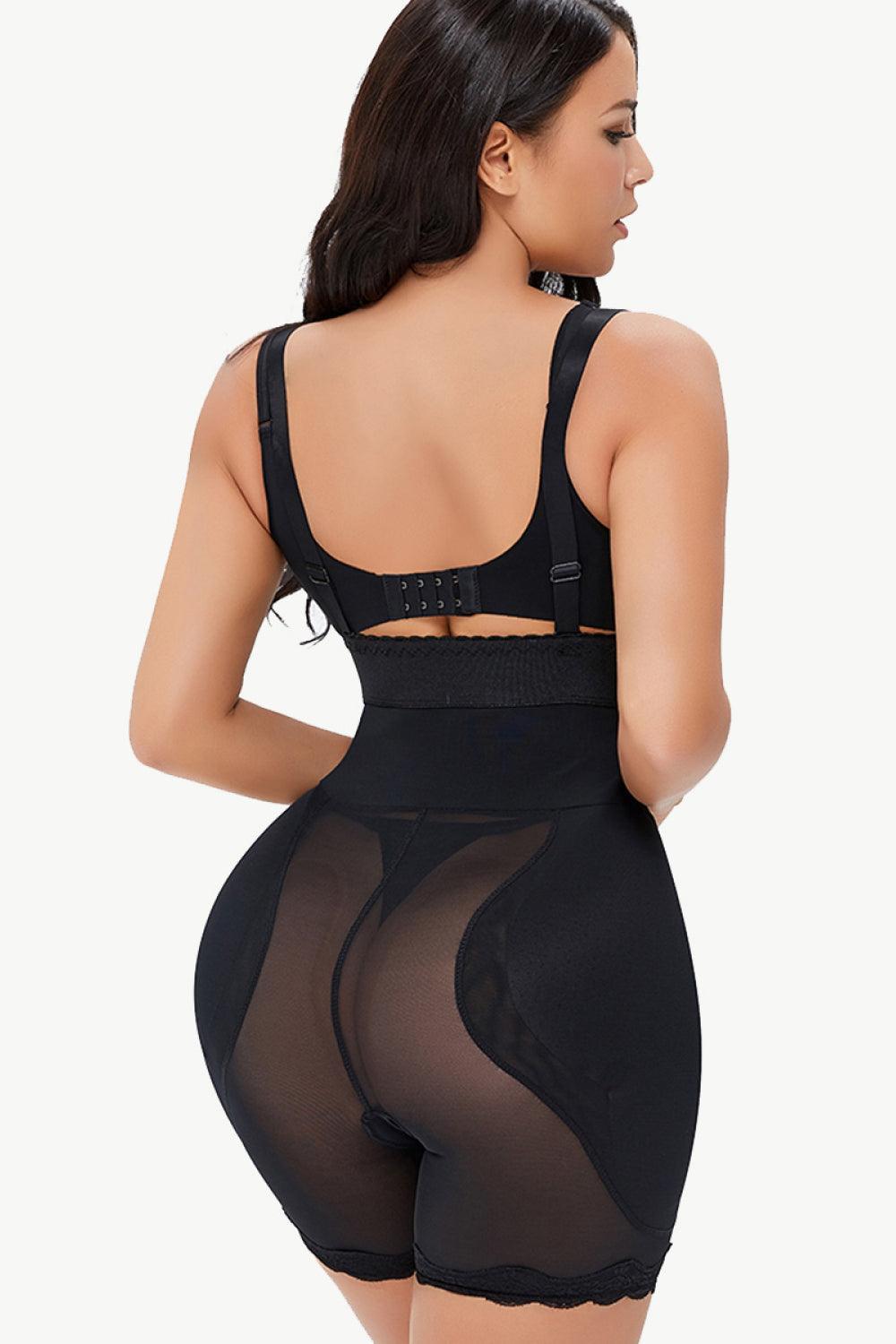 Body moldeador de talla grande con tirantes finos y ribete de encaje