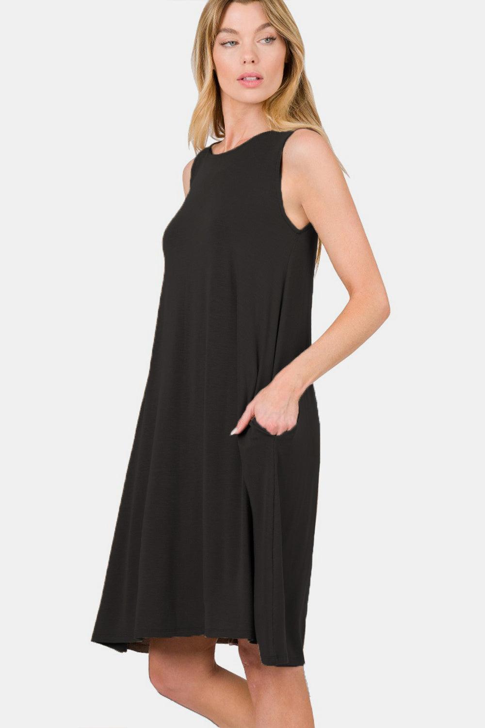 Vestido acampanado sin mangas de talla grande con bolsillos laterales de Zenana