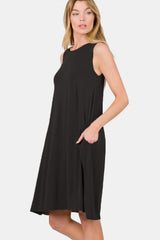 Vestido acampanado sin mangas de talla grande con bolsillos laterales de Zenana