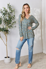 Blusa de manga larga con botones y estampado floral de tamaño completo de Heimish
