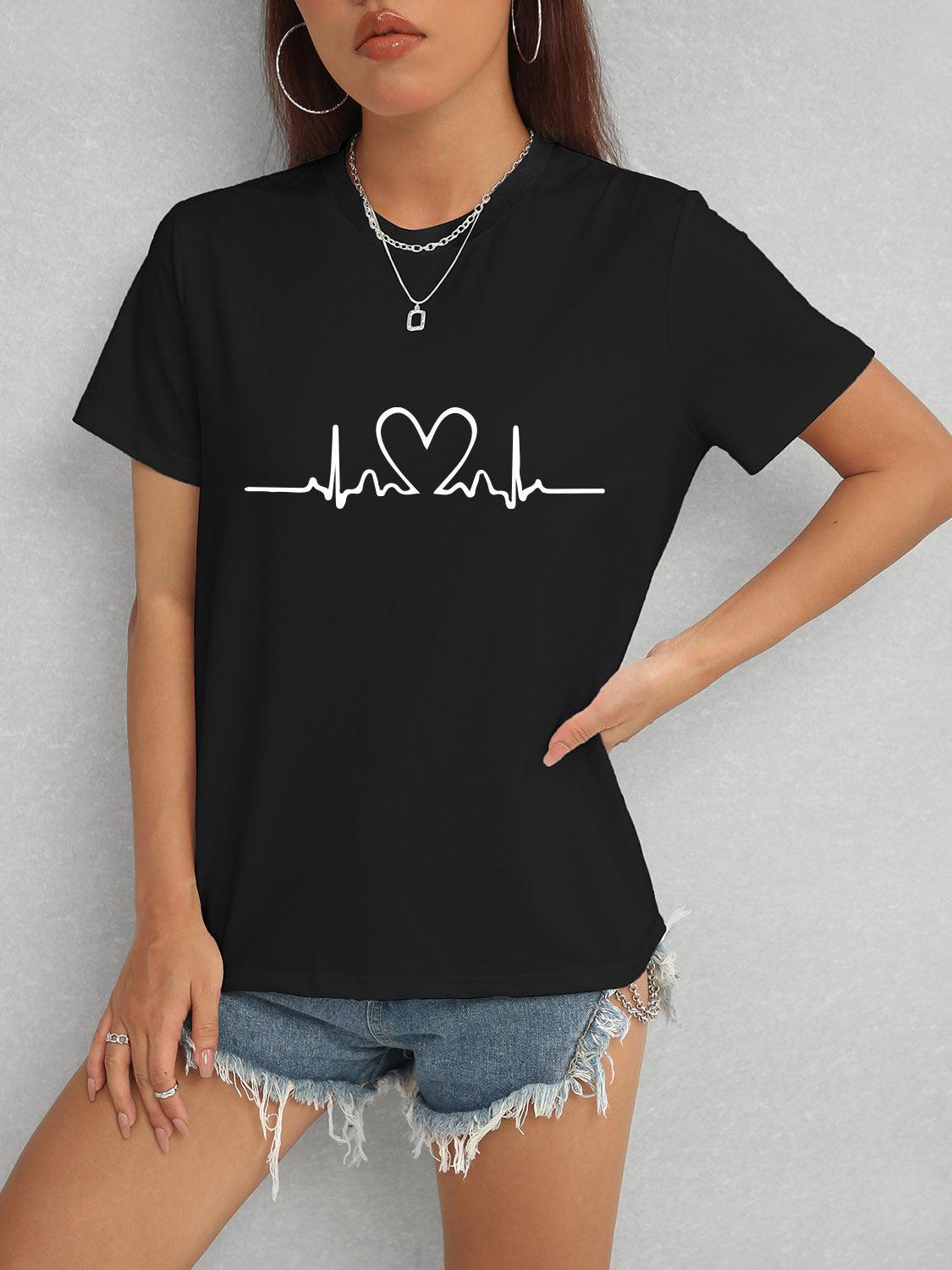 Camiseta de manga corta con cuello redondo y corazón