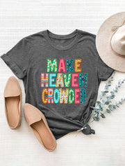 Camiseta de manga corta con cuello redondo y letras