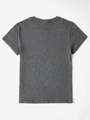 Camiseta de manga corta con cuello redondo y letras