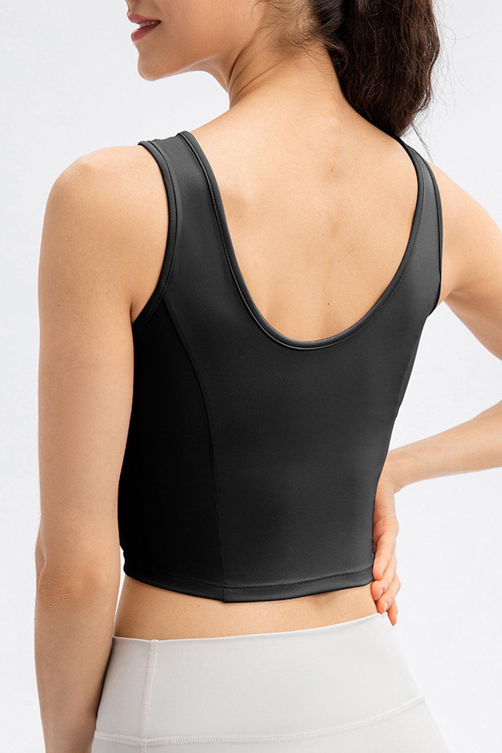 Camiseta deportiva con cuello redondo y tirantes anchos
