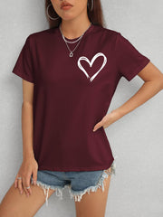 Camiseta de manga corta con cuello redondo y corazón