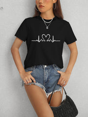 Camiseta de manga corta con cuello redondo y corazón