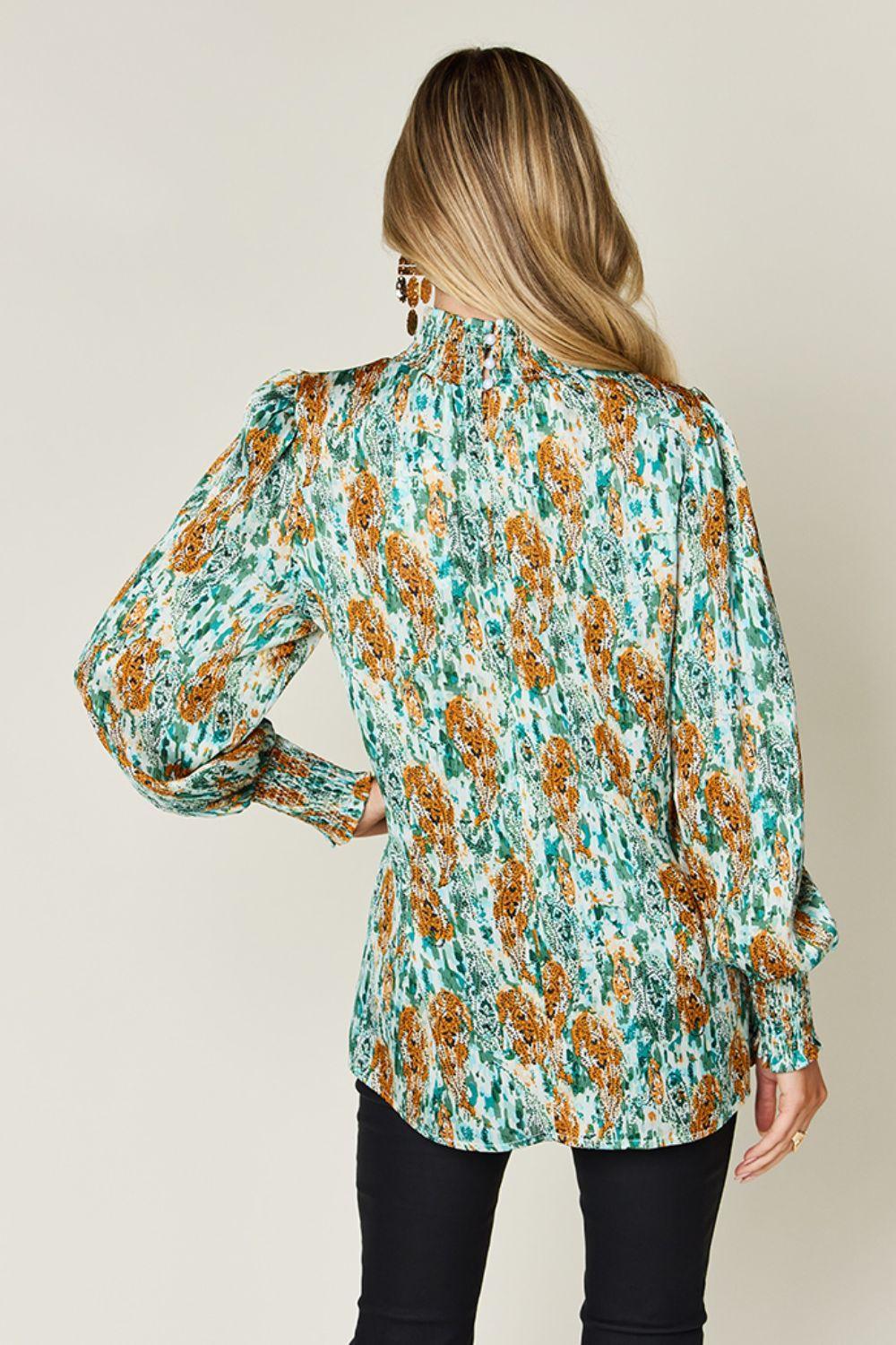 Blusa de manga larga fruncida con estampado de tamaño completo de Double Take