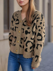 Cárdigan con cuello en V y botones de leopardo