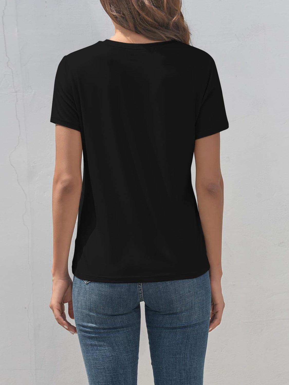 Camiseta de manga corta con cuello redondo y corazón