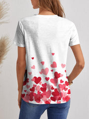 Camiseta de manga corta con escote en V y corazón