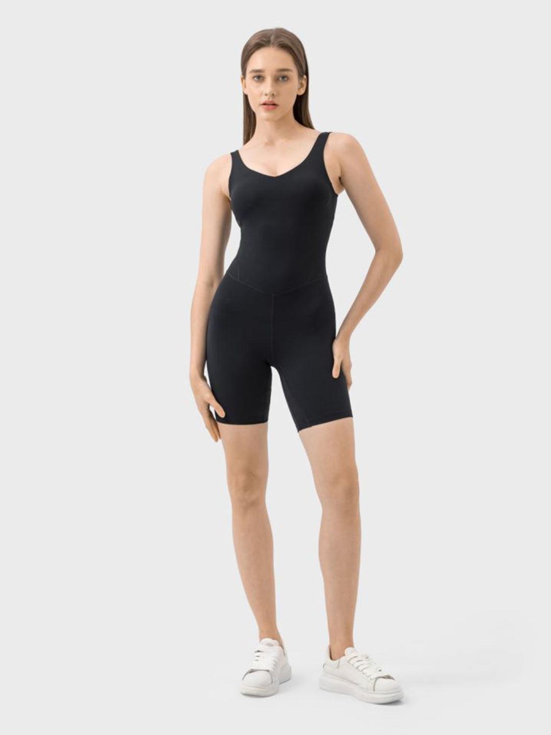 Mono deportivo con tirantes anchos