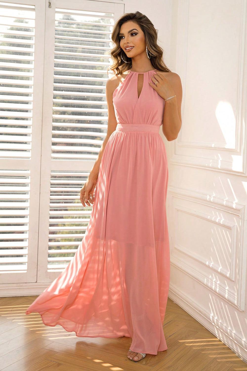 Vestido largo sin mangas con escote atado