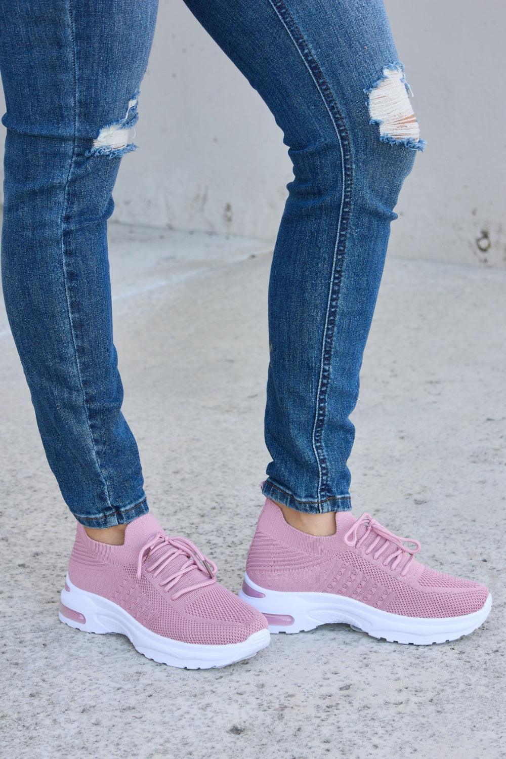 Zapatos deportivos con punta redonda y cordones de malla transpirable de Forever Link 