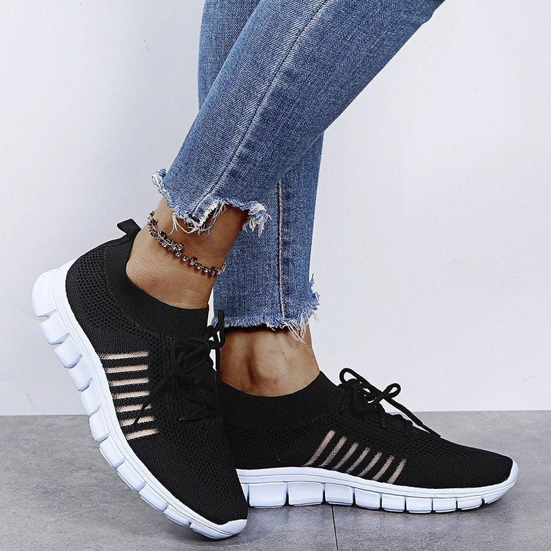 Zapatillas deportivas con cordones y malla transpirable