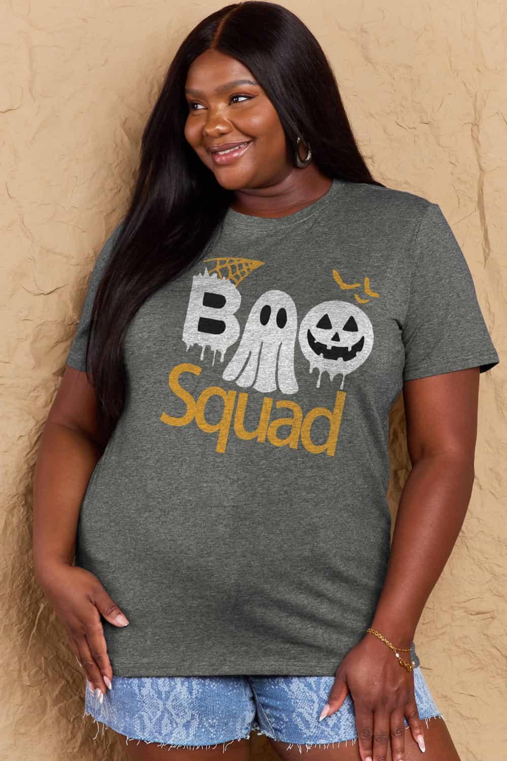 Camiseta de algodón con gráfico de tamaño completo de Simply Love BOO SQUAD