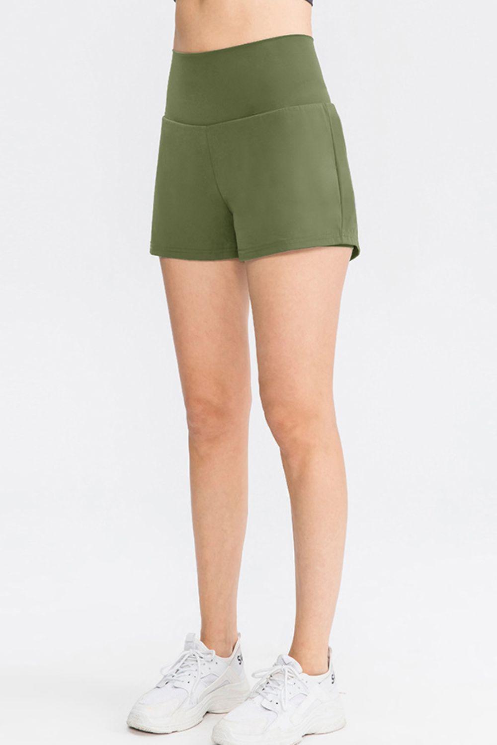 Pantalones cortos deportivos con cintura ancha y bolsillos