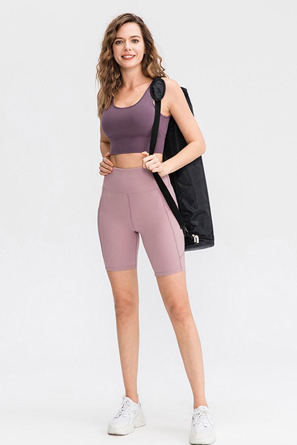 Pantalones cortos deportivos con cintura ancha y bolsillos