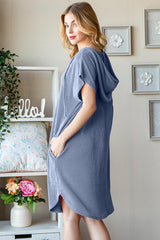Vestido con capucha y manga corta acanalado de tamaño completo de Heimish