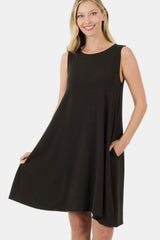 Vestido acampanado sin mangas de talla grande con bolsillos laterales de Zenana